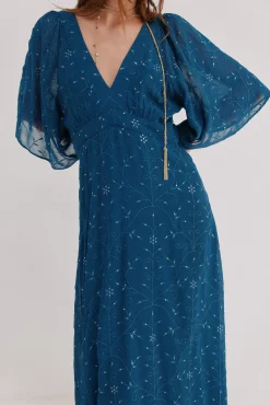 Alma. Vestido fluído