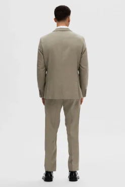 Americana de traje Slim Fit confeccionada con lana.