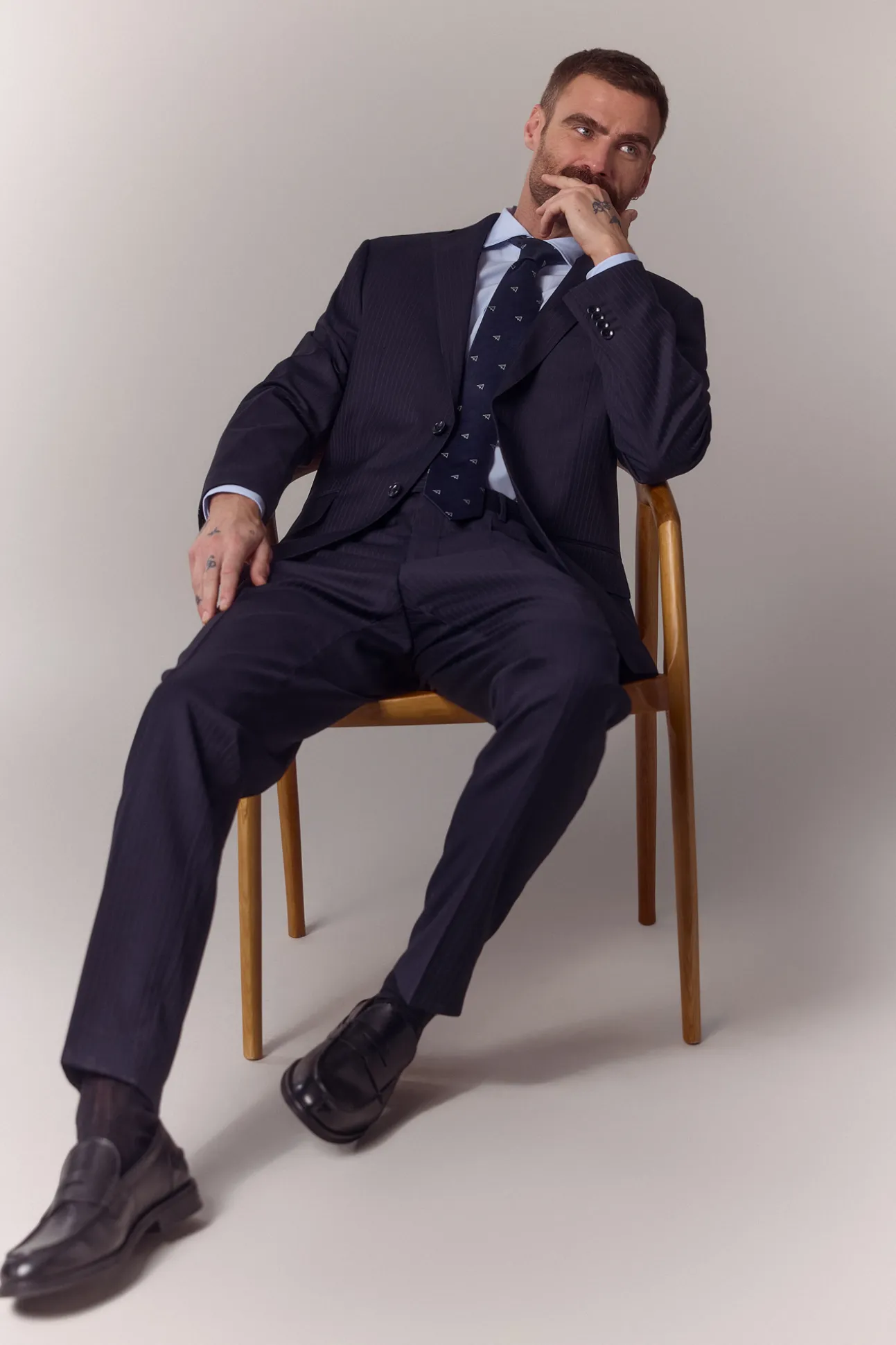 Americana traje raya diplomática