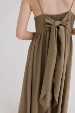 Asunción. Vestido lazada