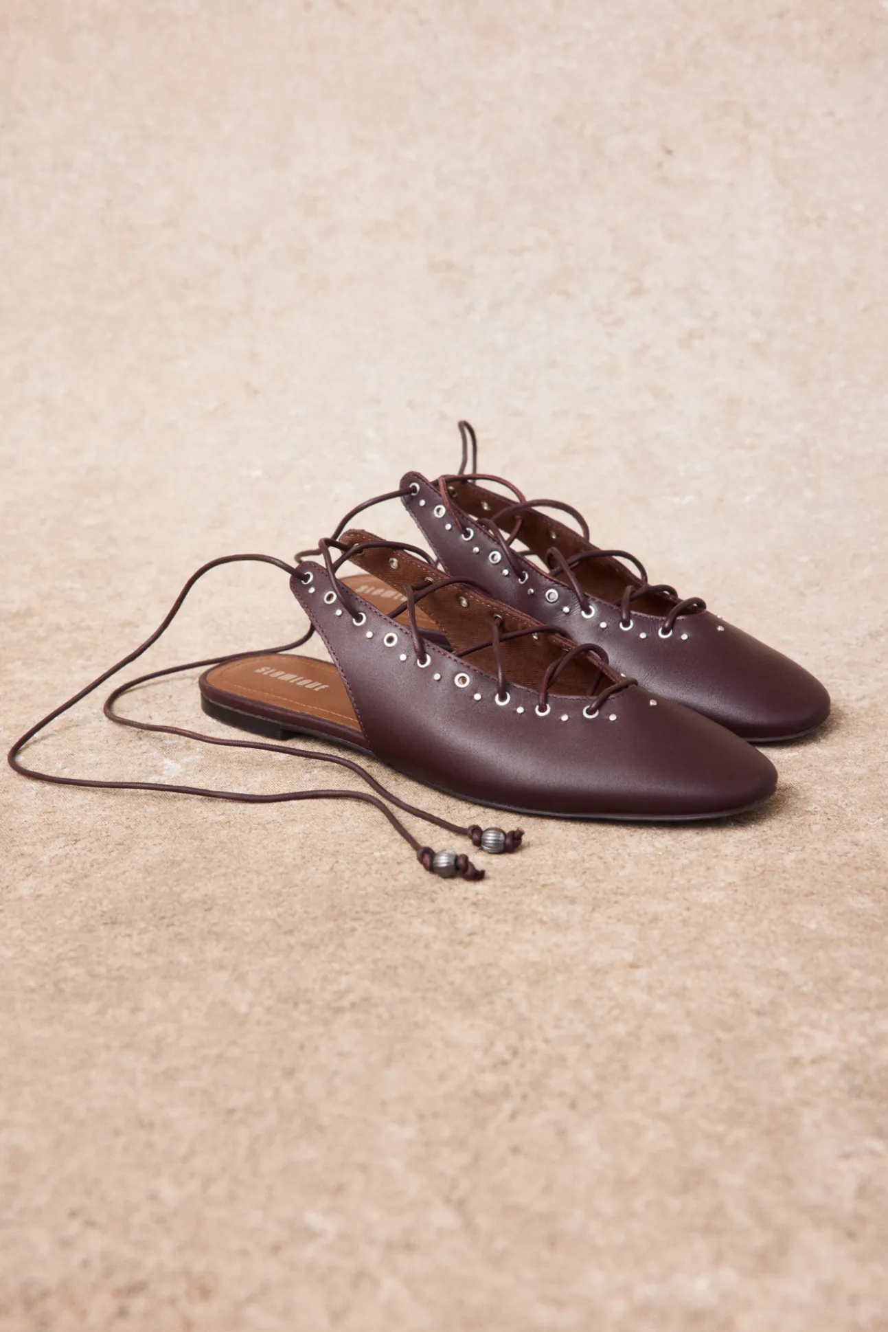 Bailarina piel cordones