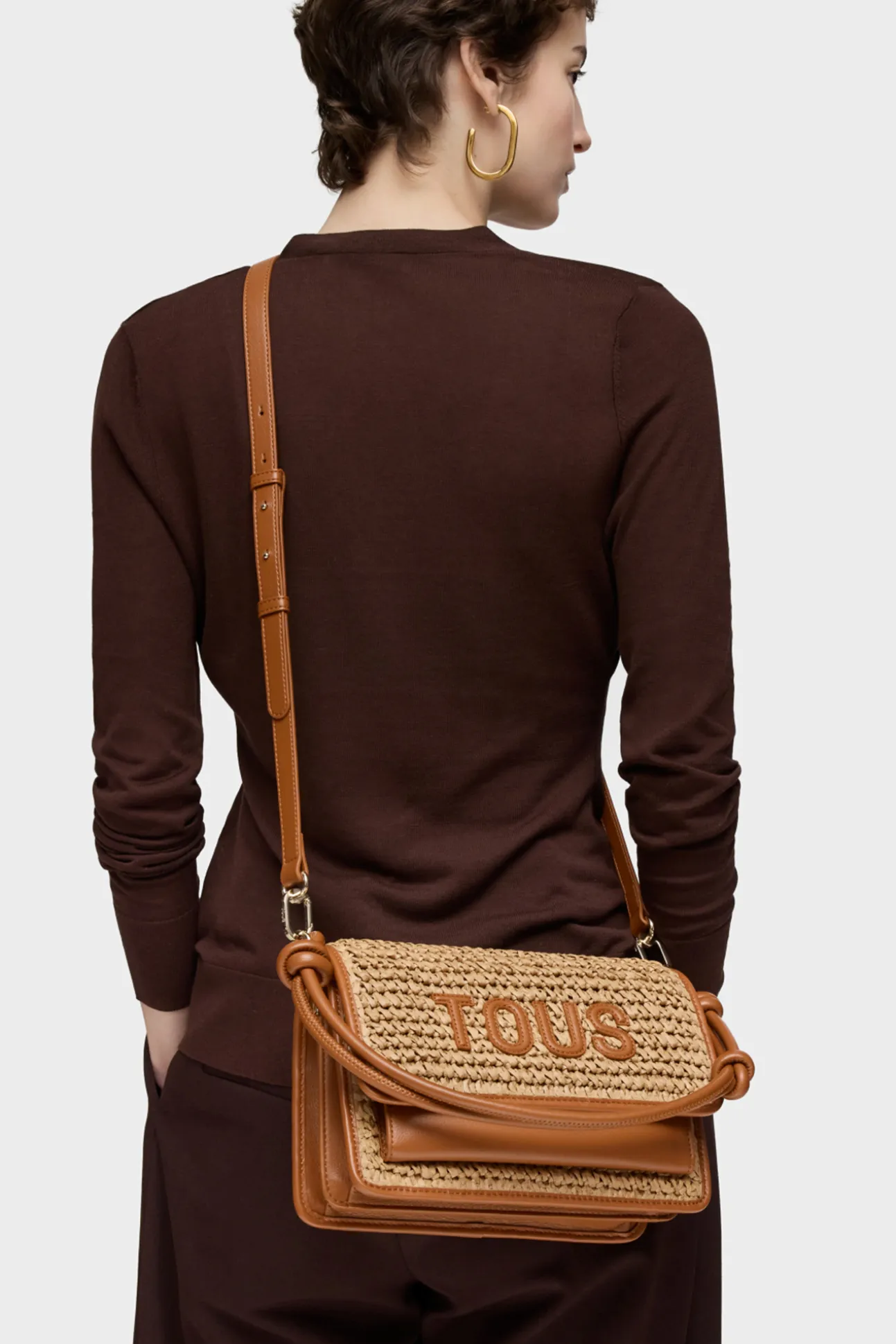Bandolera mediana camel Audree Rafia
