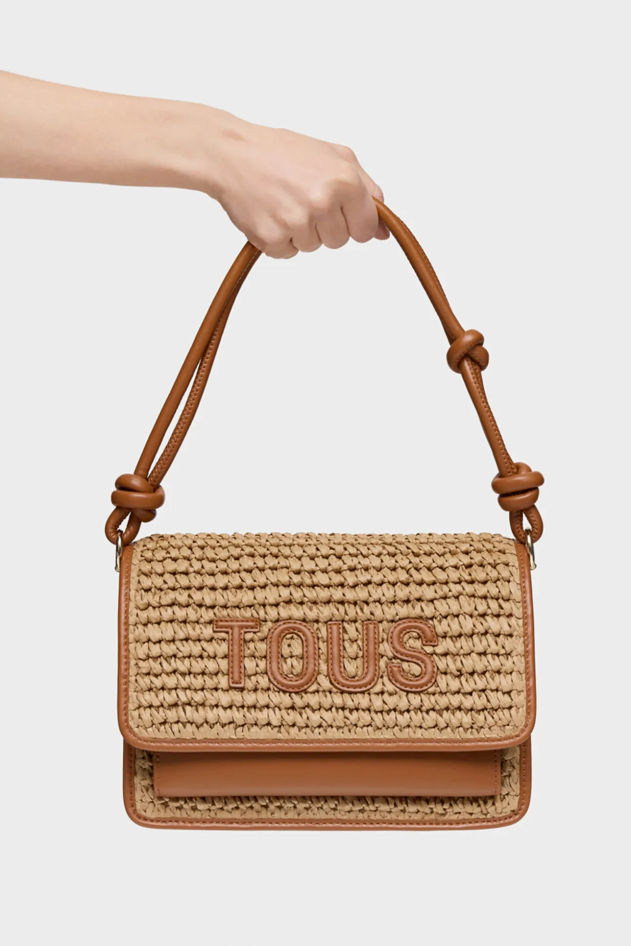 Bandolera mediana camel Audree Rafia
