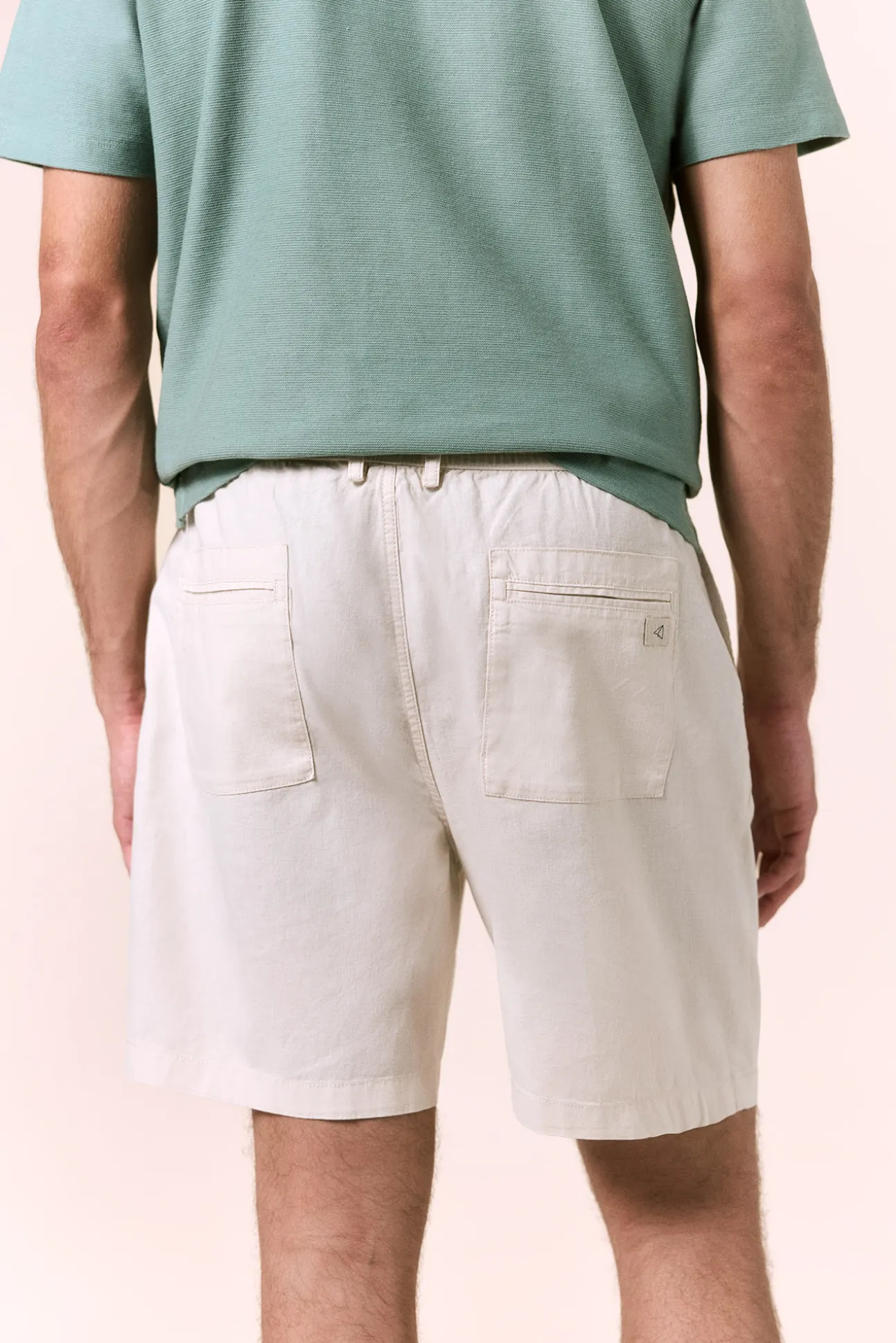 Bermuda de lino con cordones