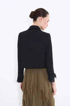 Blazer crop negra