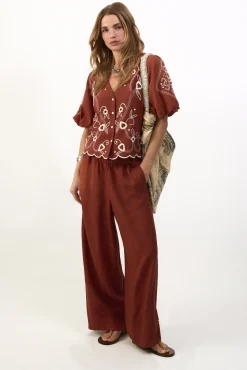 Blusa bordado manga farol
