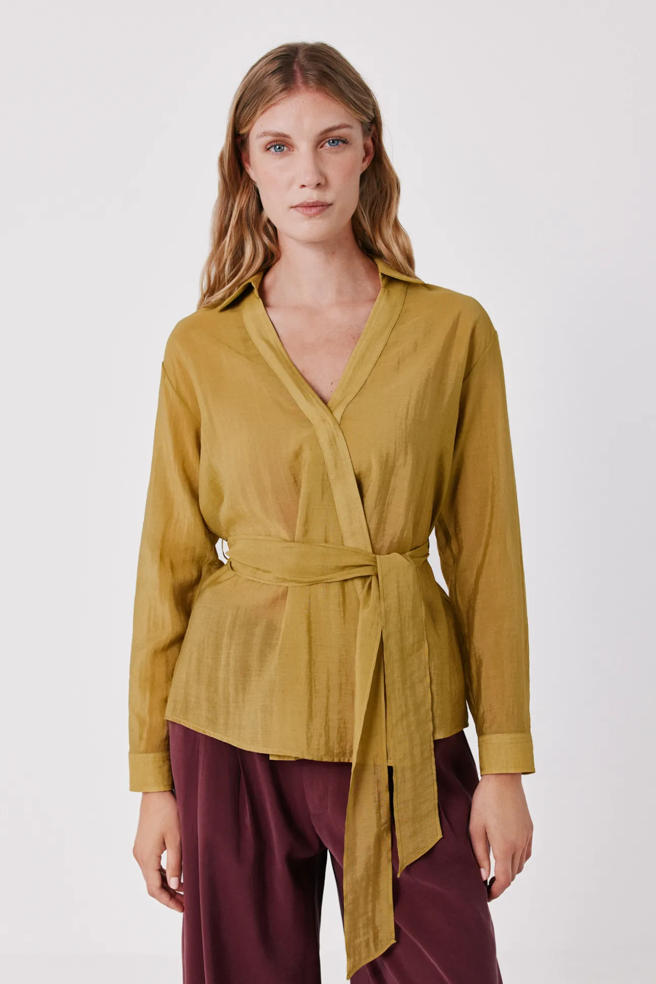 Blusa cruzada ligera