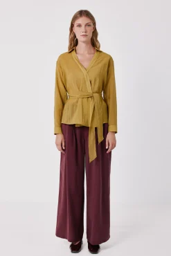 Blusa cruzada ligera