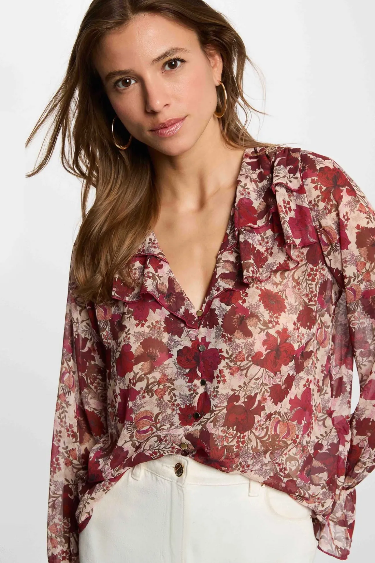 Blusa de gasa con cuello en v