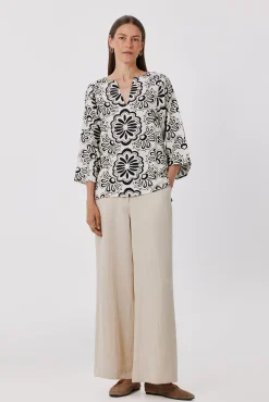 Blusa estampada túnica amplia