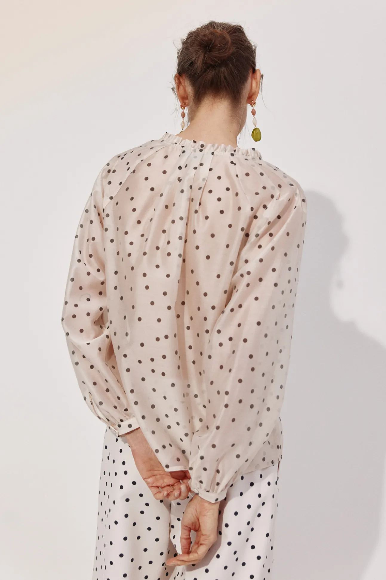 Blusa lunares volante