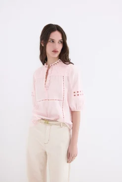 Blusa romántica calados