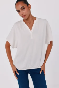 Blusa satinada manga corta