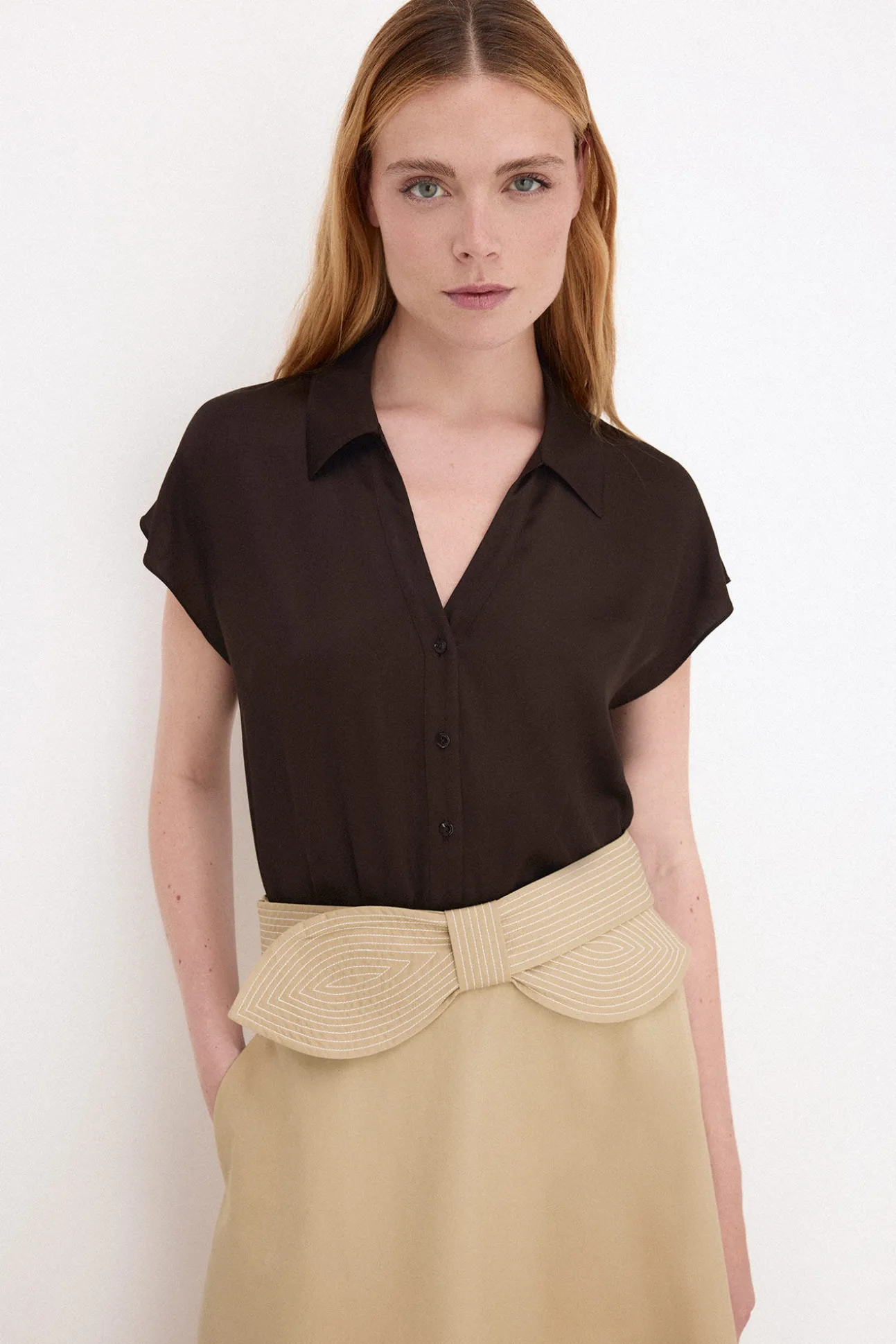 Blusa satén manga corta