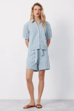 Blusa vichy bordada