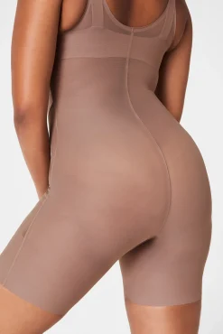 Body-pantalón moldeador escote
