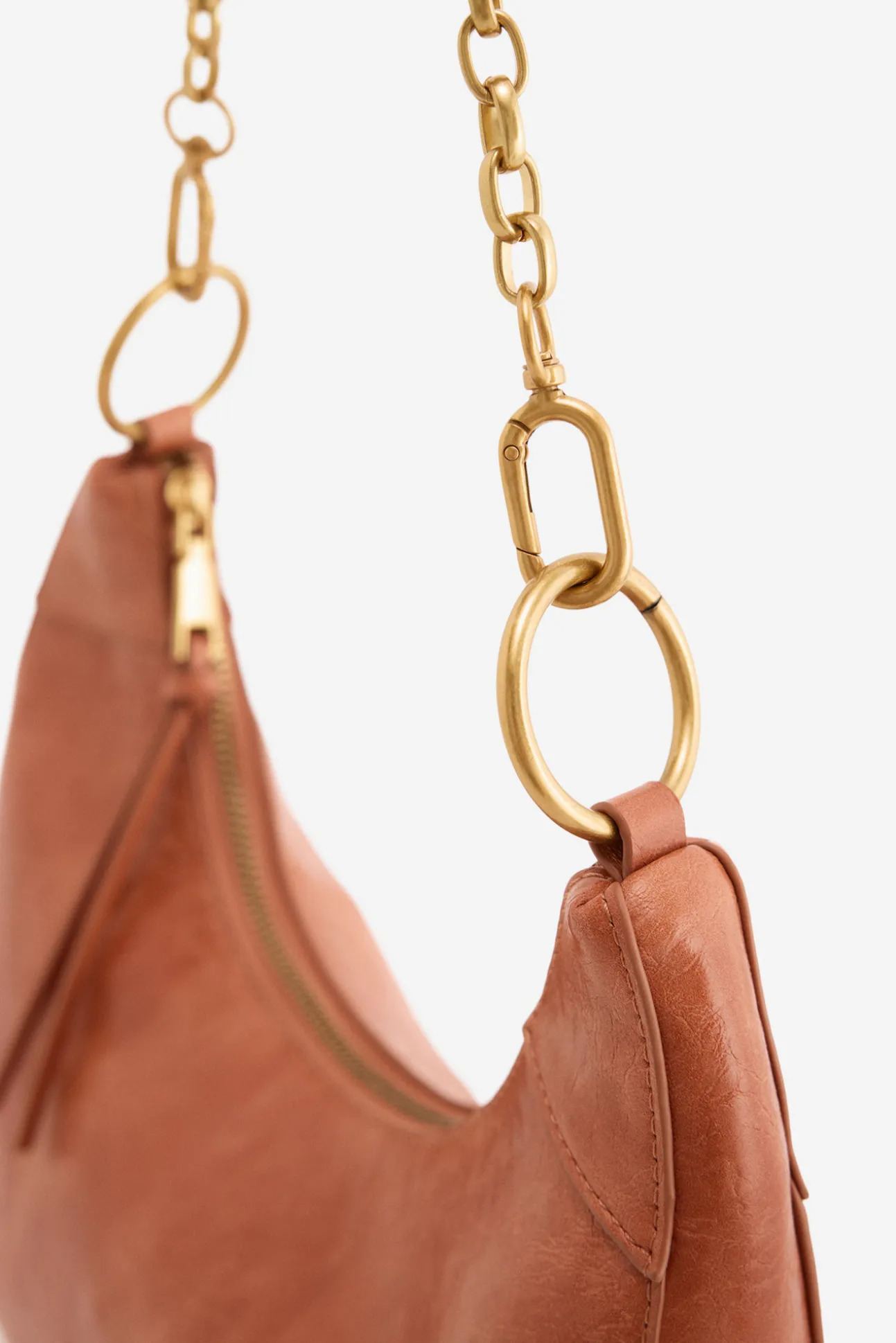 Bolso de hombro media luna