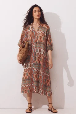 Caftan estampado amplio