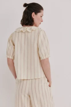 Camille. Blusa bordada