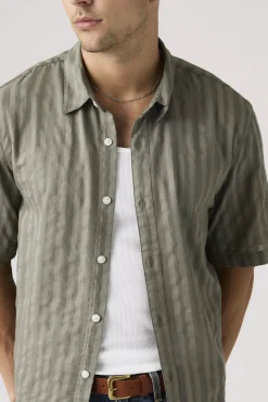 Camisa crop de manga corta