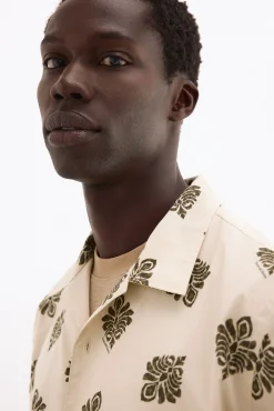 Camisa estampada manga corta