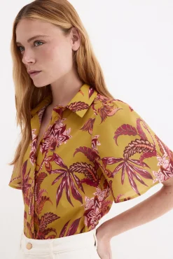 Camisa estampada manga corta