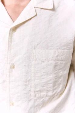 Camisa estructura lisa manga corta