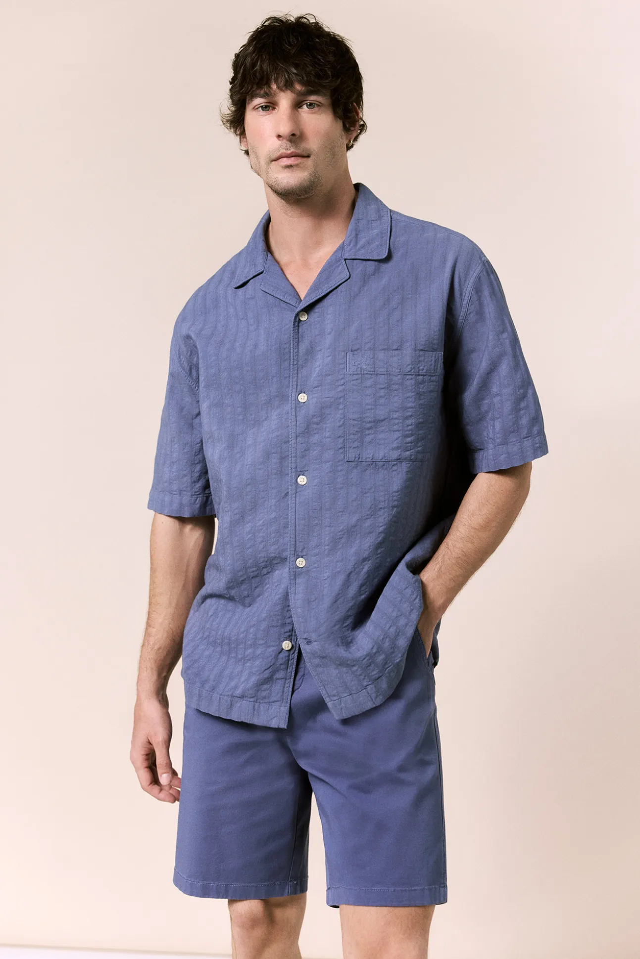 Camisa estructura lisa manga corta