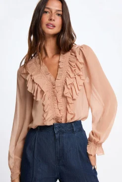 Camisa fluida con cuello en v