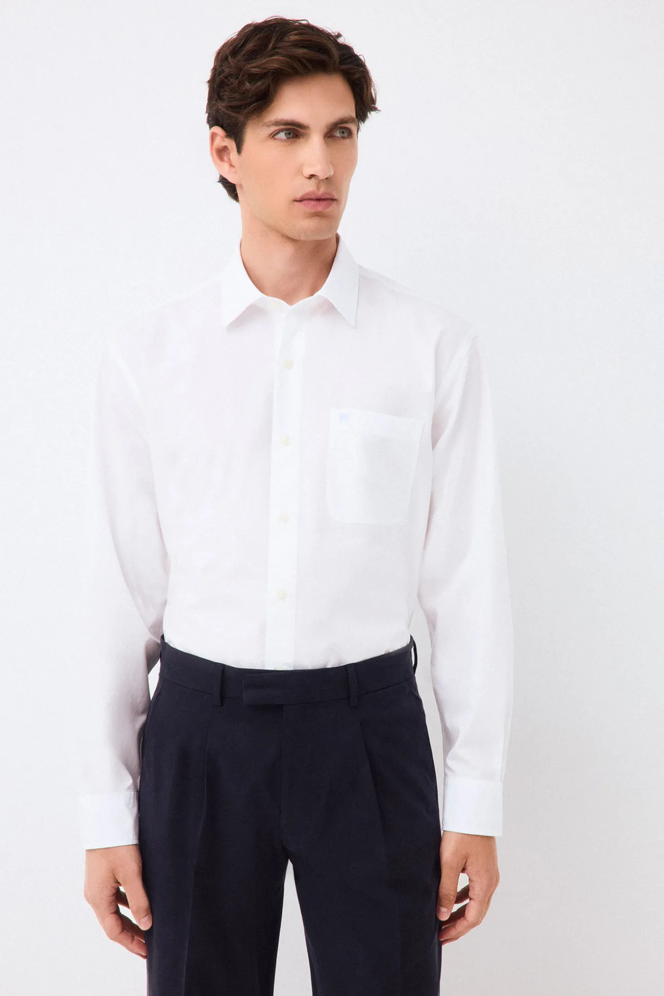 Camisa lisa popelín relax fit