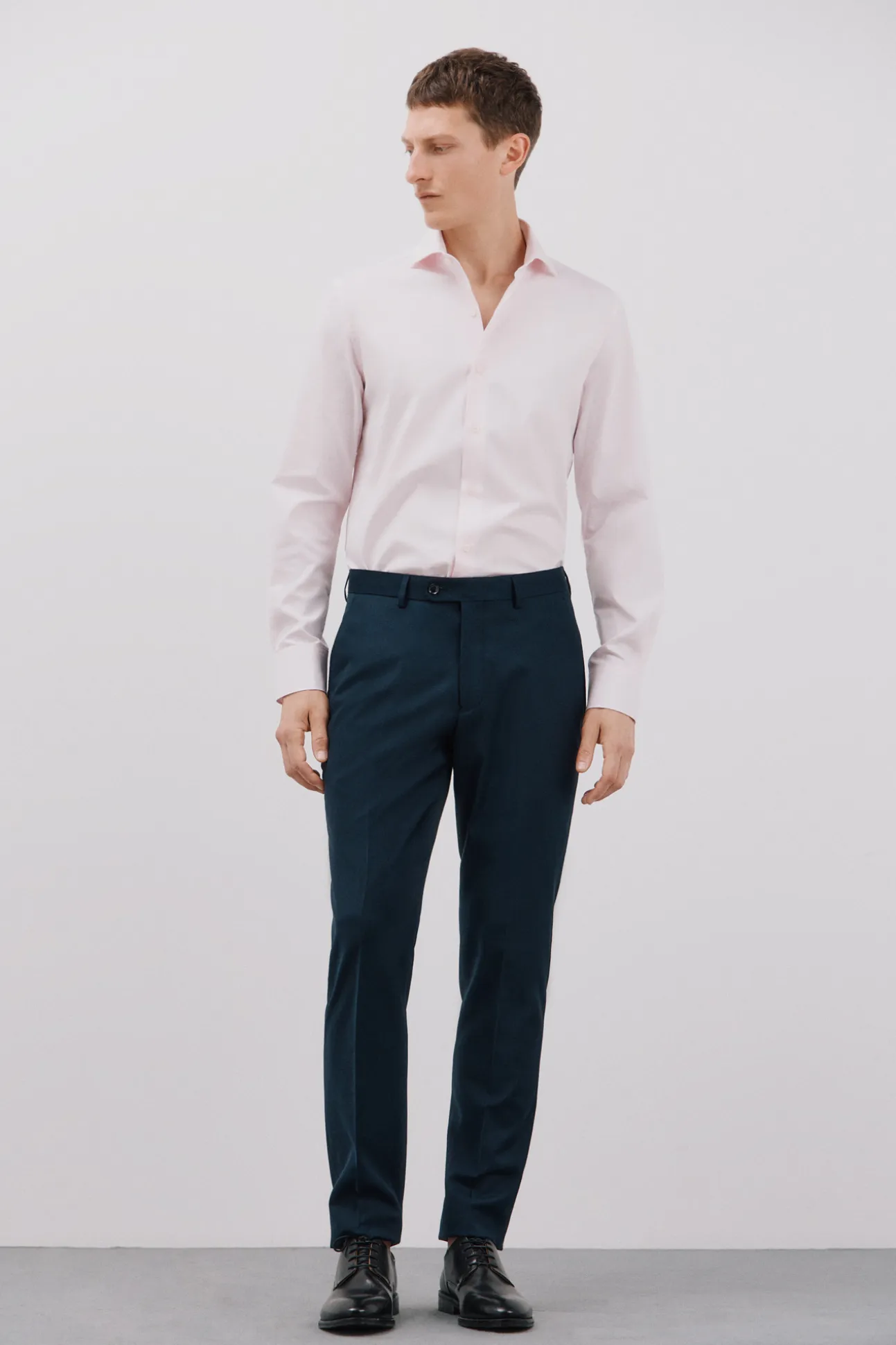 Camisa vestir lisa fácil plancha