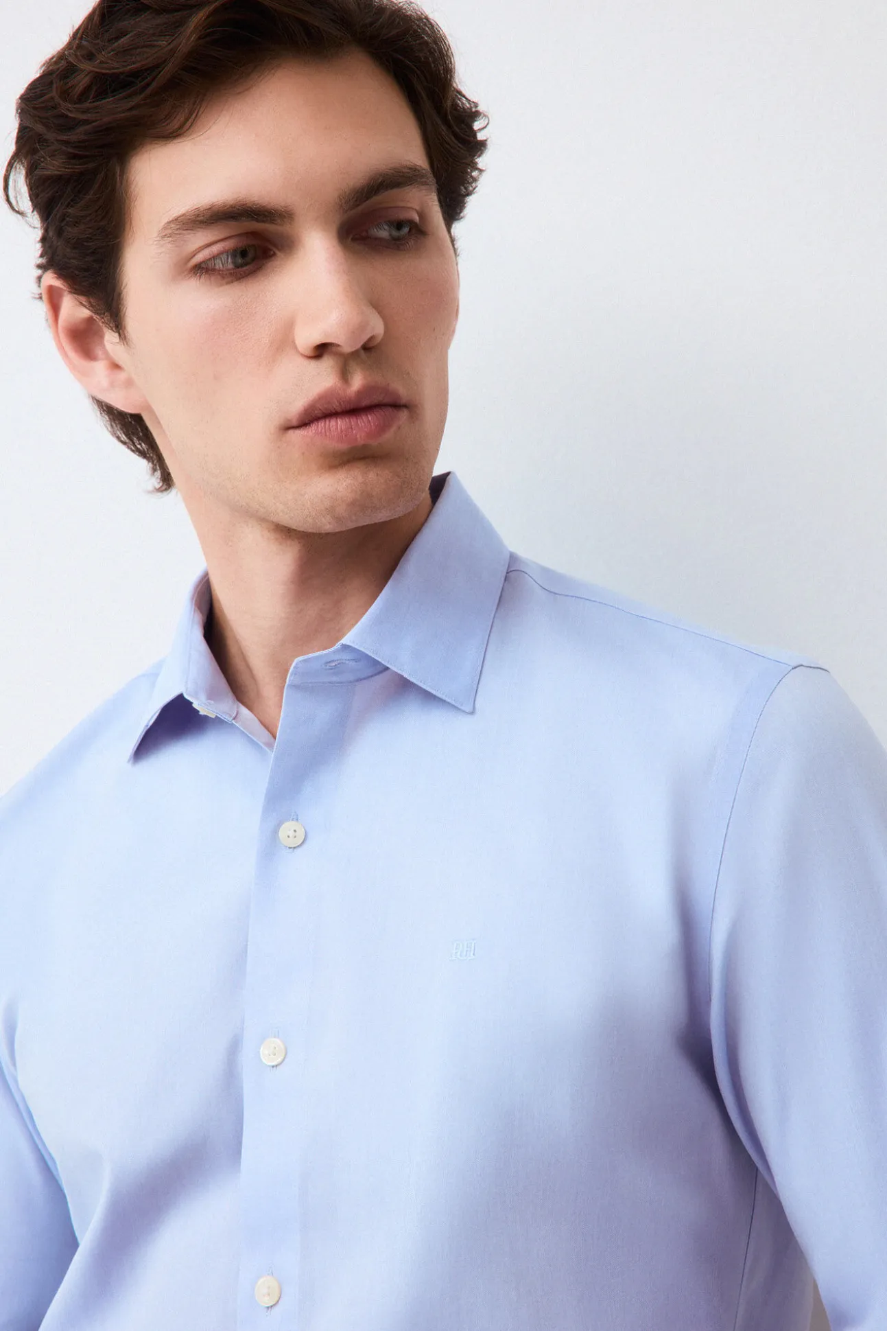 Camisa vestir lisa non iron + antimanchas slim fit