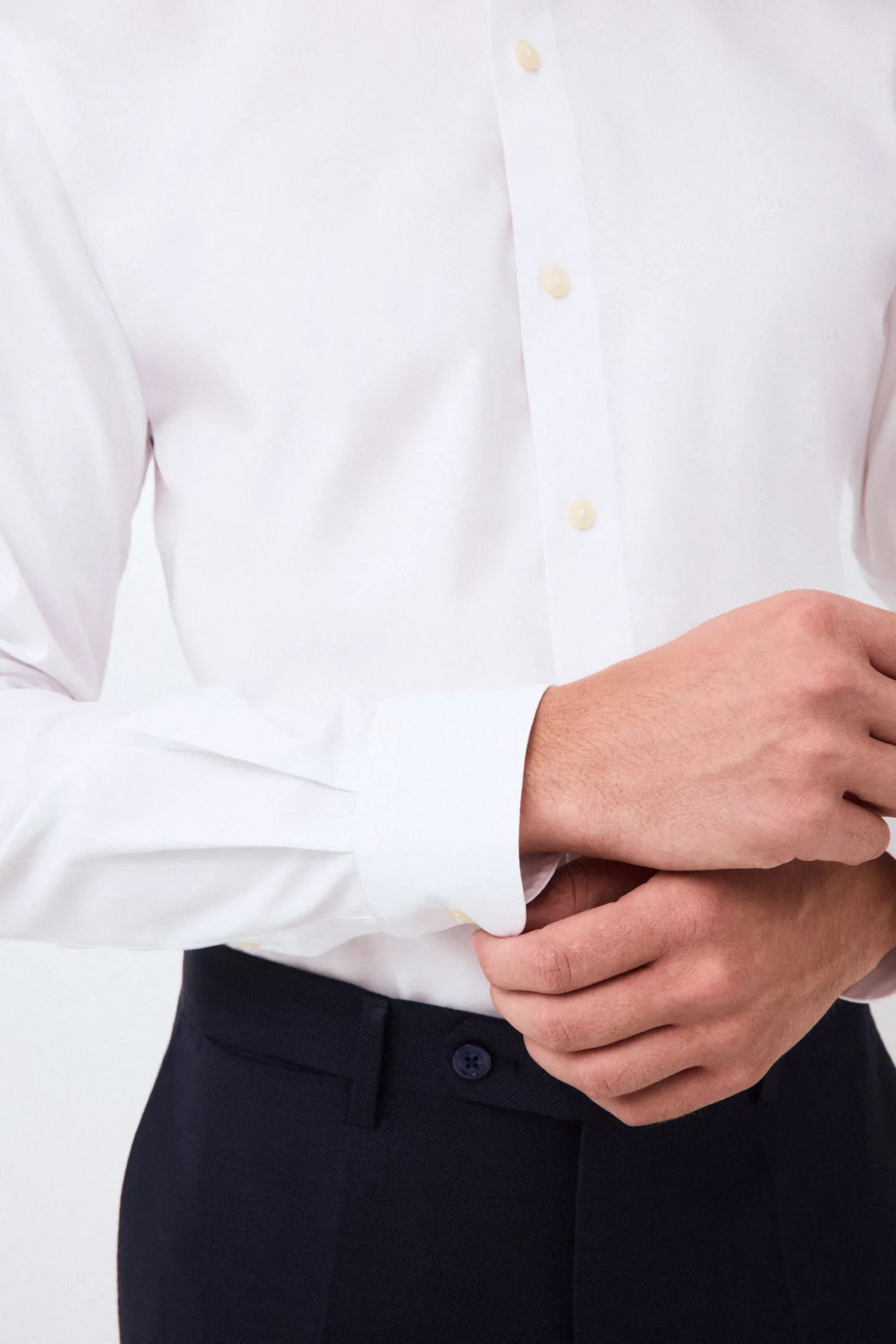 Camisa vestir lisa non iron + antimanchas slim fit
