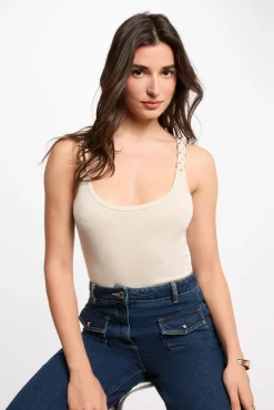 Camiseta ajustada cuello redondo