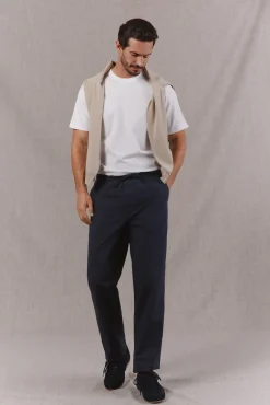 Camiseta básica lavada con bordado avión