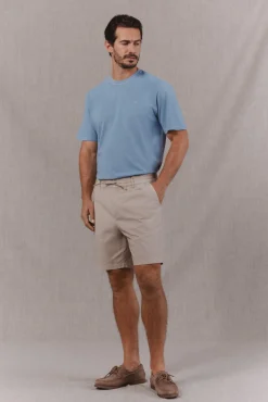 Camiseta básica lavada con bordado avión