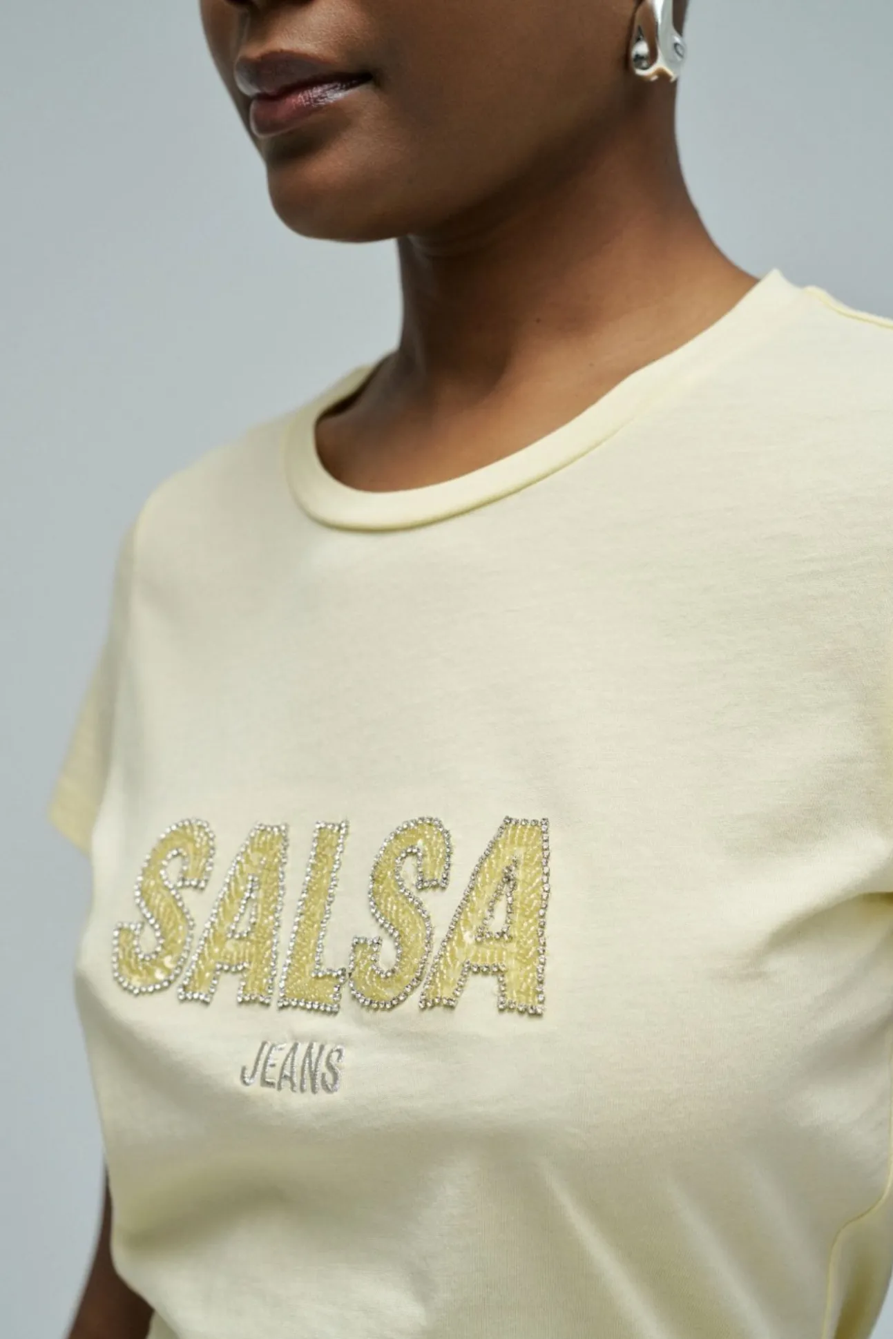 Camiseta con logo