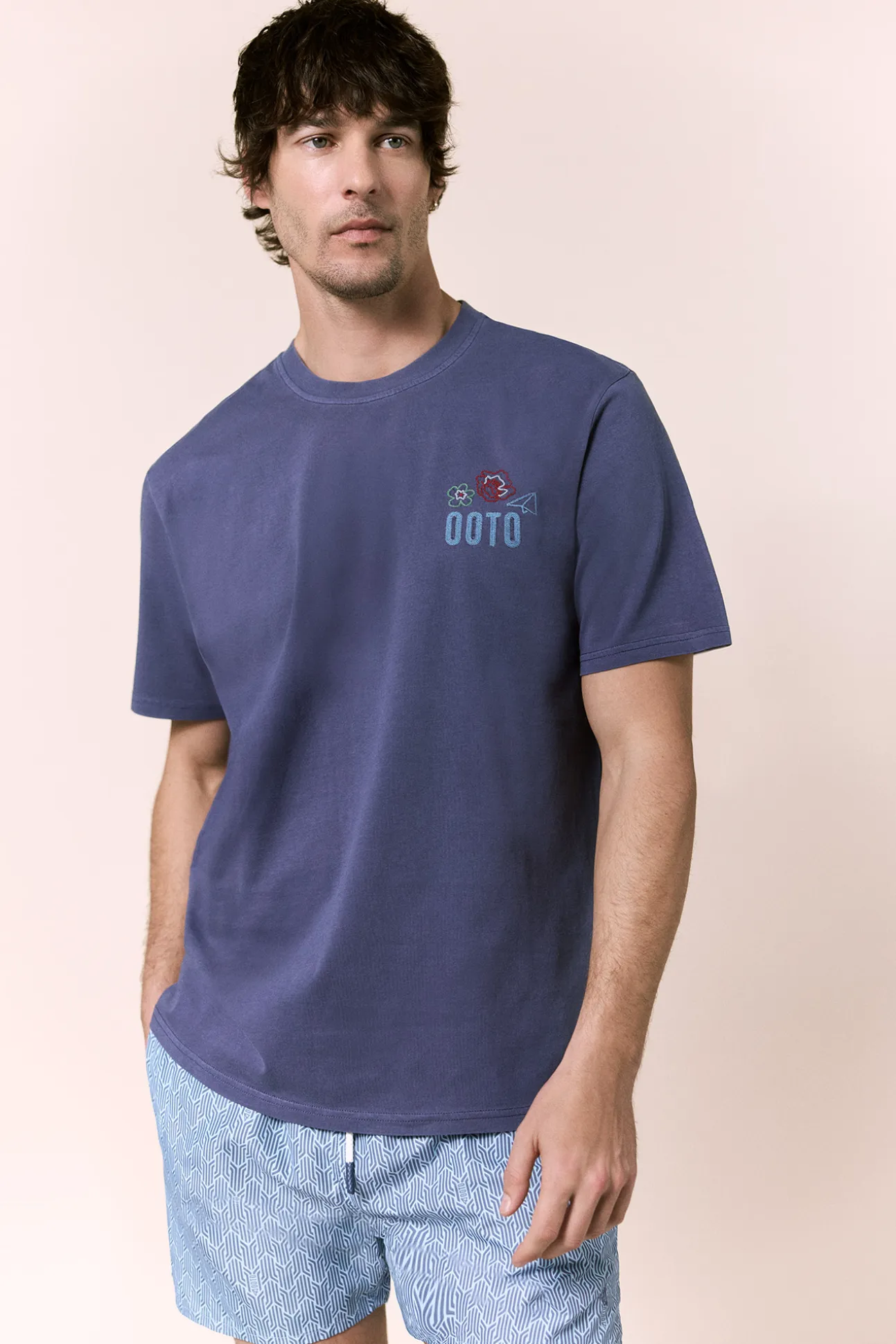 Camiseta gráfica lavada