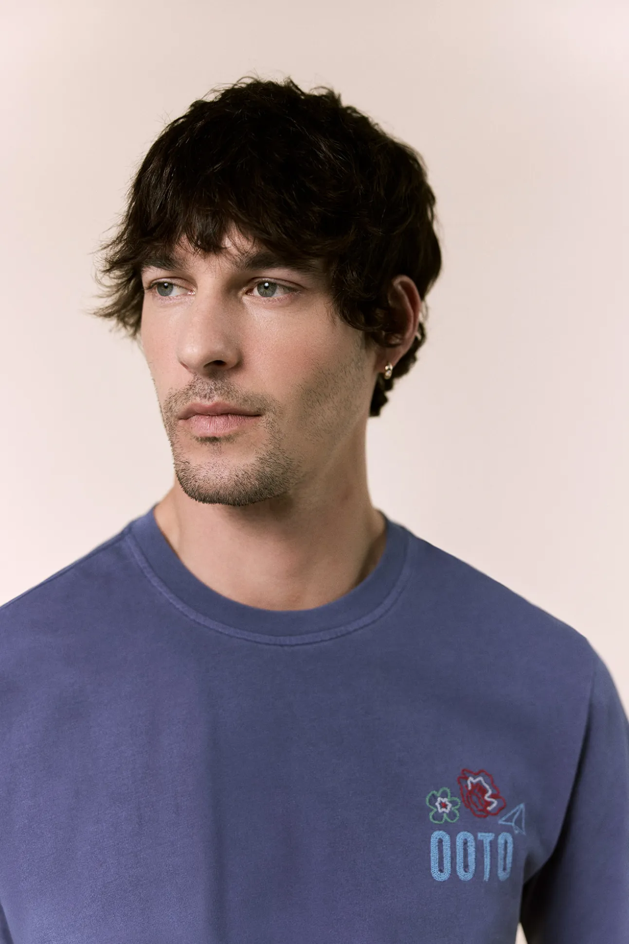 Camiseta gráfica lavada