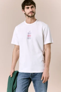 Camiseta lavada con logo