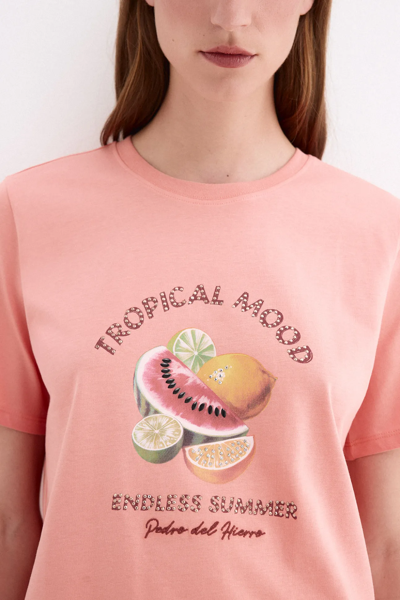 Camiseta manga corta con estampado frontal