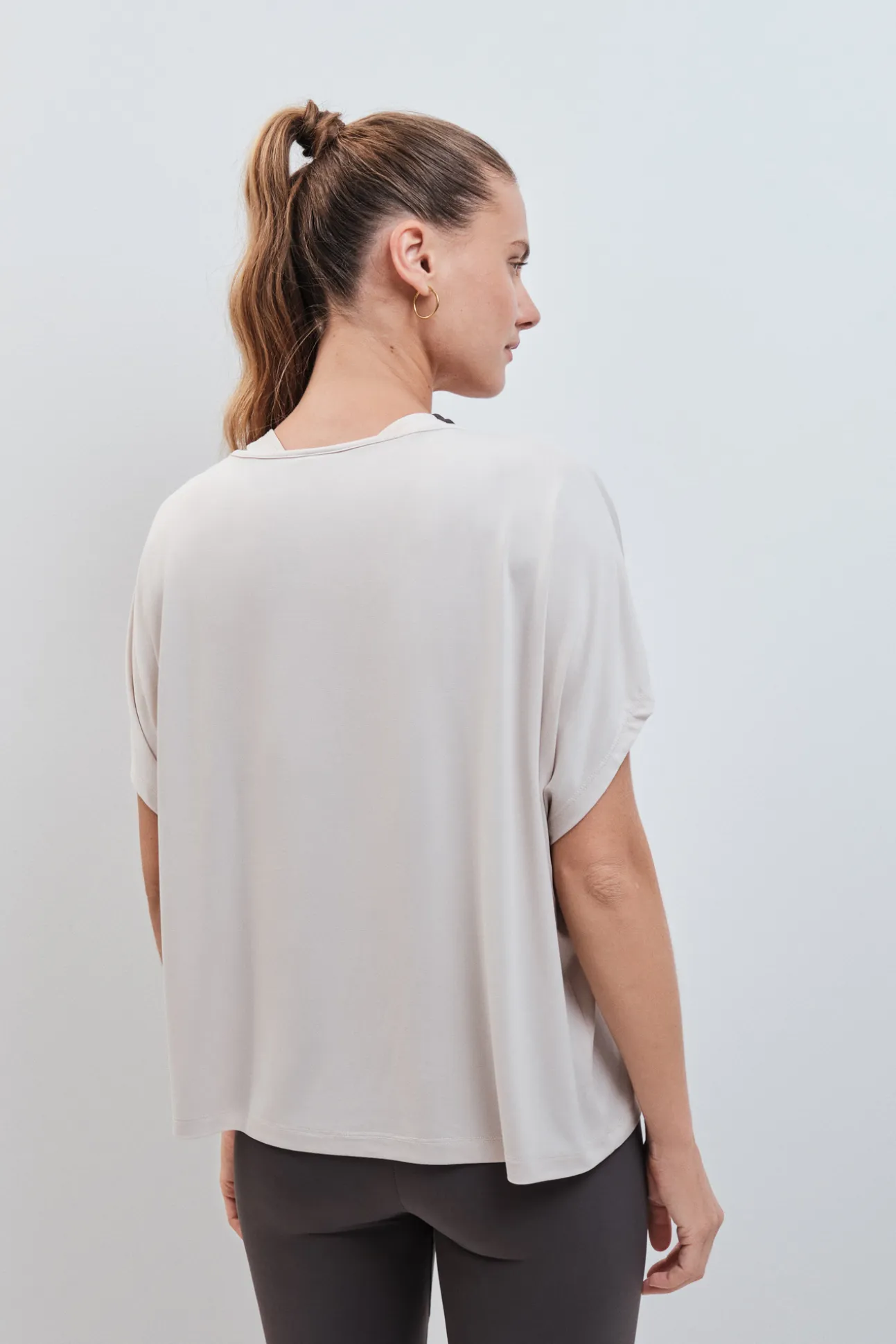 Camiseta manga corta modal gris