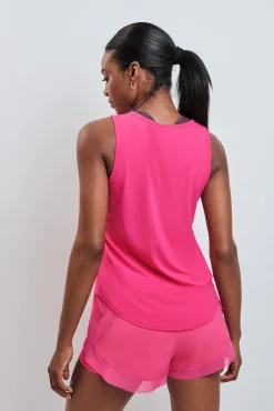 Camiseta técnica sin mangas rosa