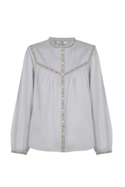 Catia. Blusa jaretas
