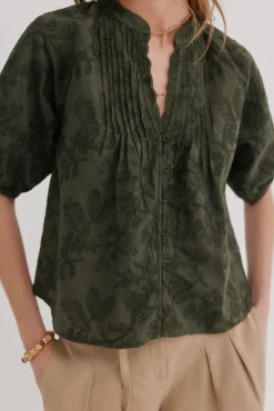 Celia. Blusa bordado floral