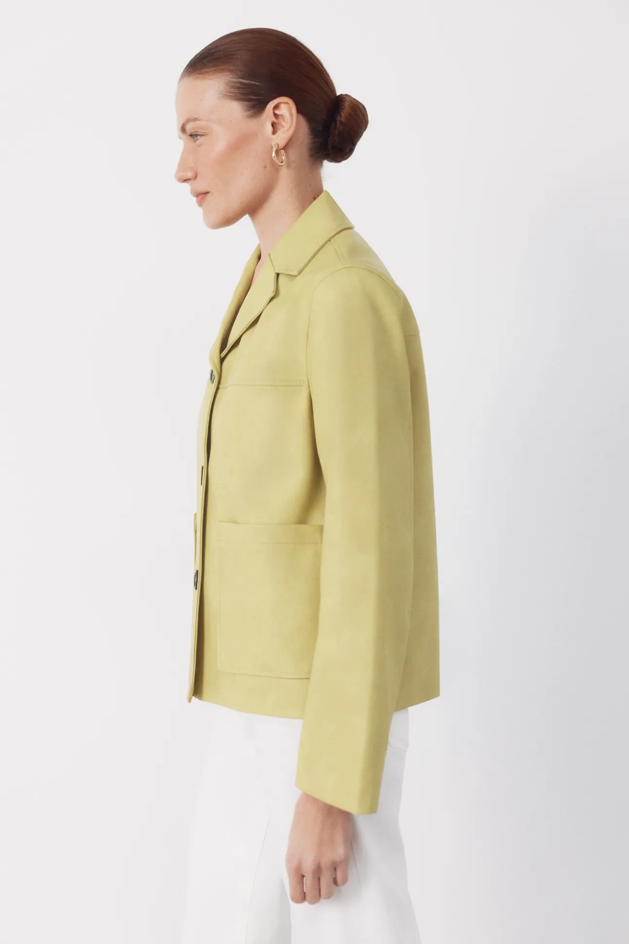 Chaqueta amarilla efecto piel