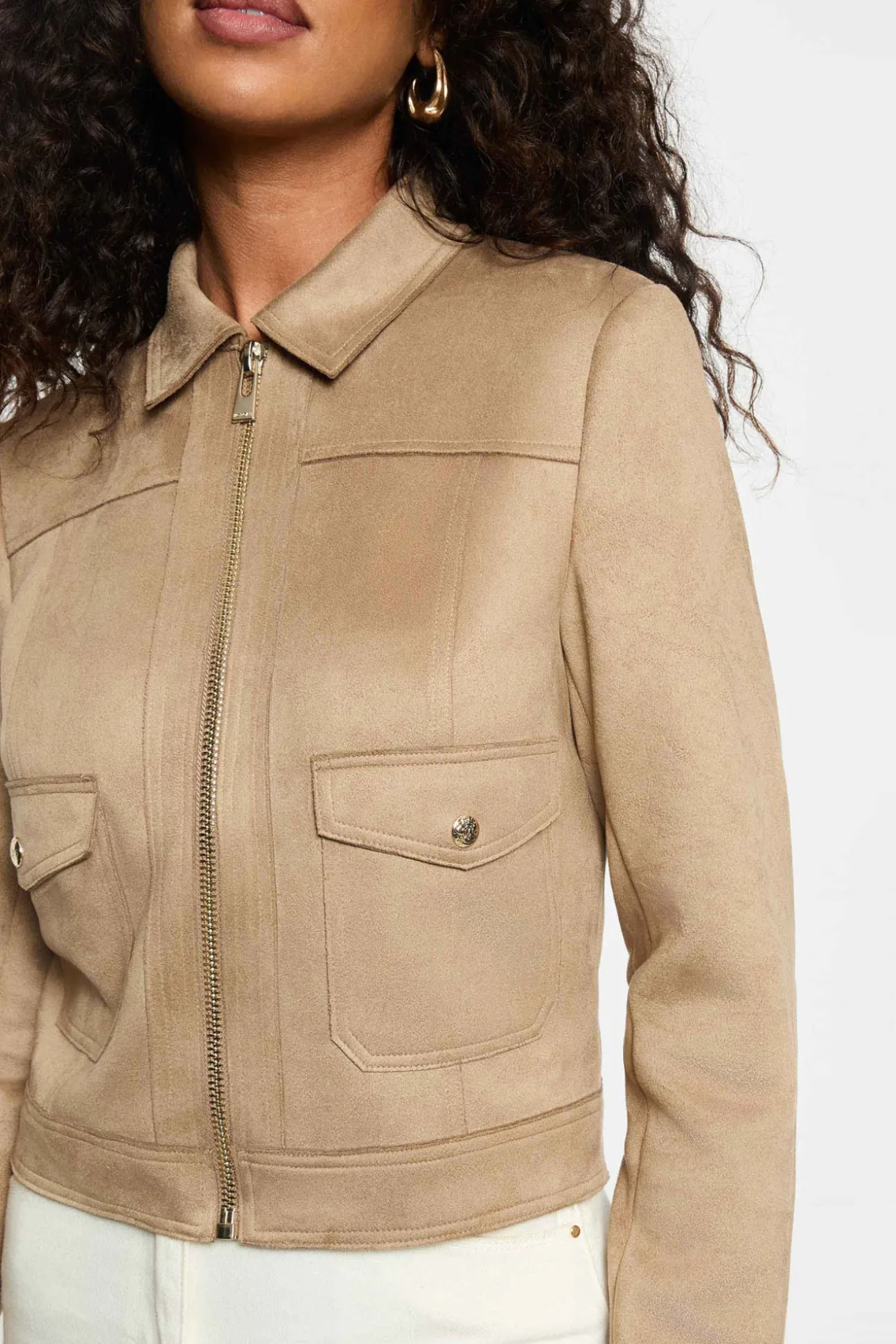 Chaqueta corta antelina