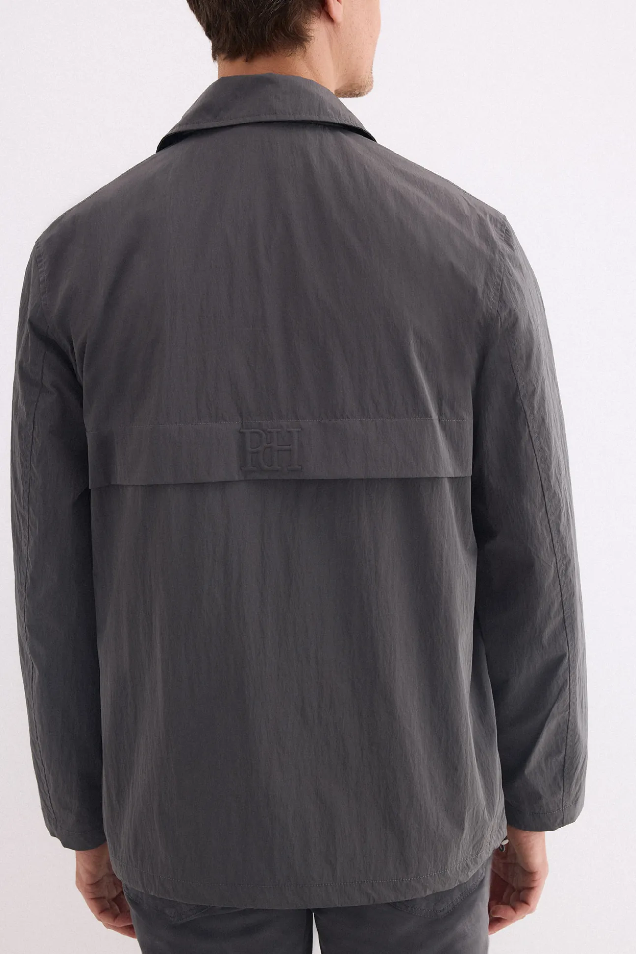 Chaqueta detalle cuello