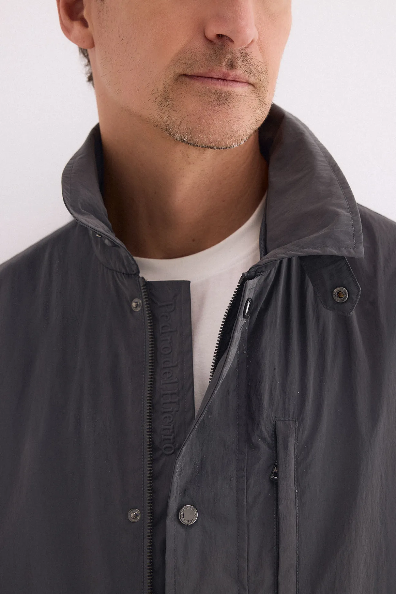 Chaqueta detalle cuello