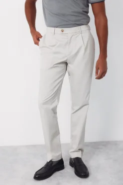 Chino pinzas ligero tapered